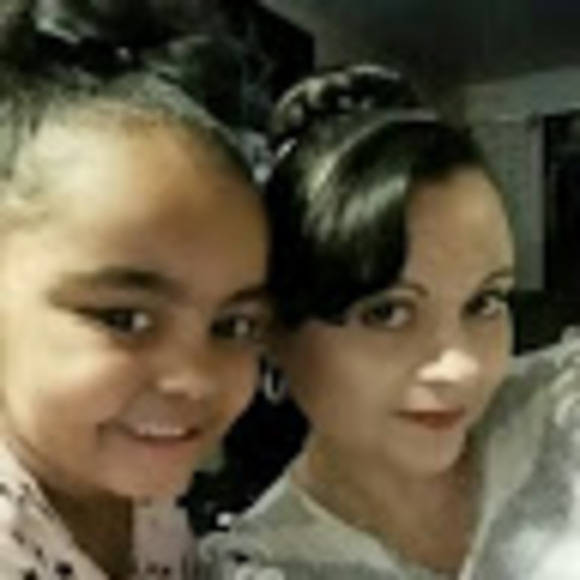 Meet your Posher, Alice - Picture 1 of 1